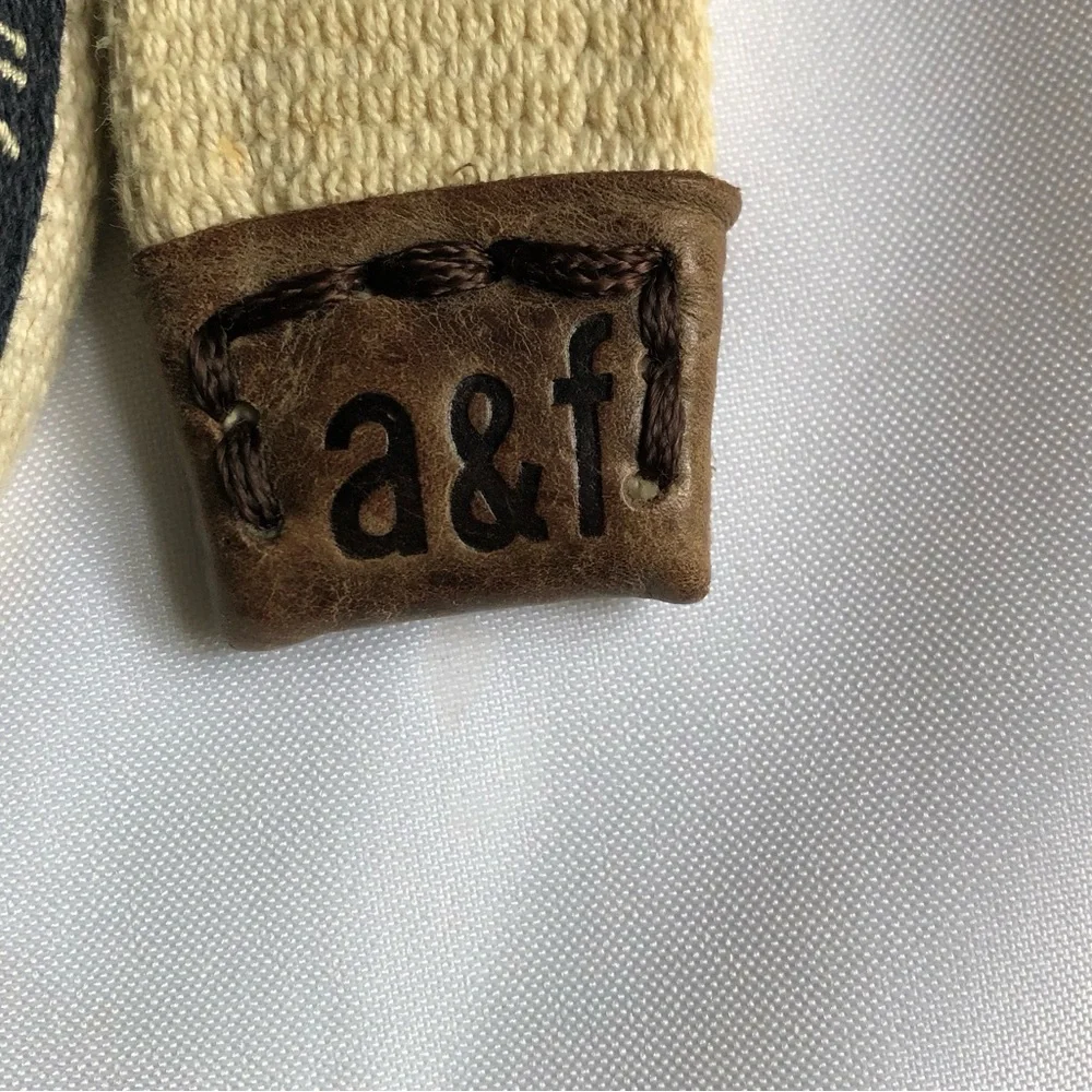 Abercrombie & Fitch Black and Cream Canvas D-Ring Belt with Embroidered Moose